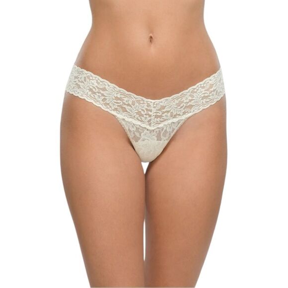 Hanky Panky Signature Lace Low Rise Thong in Vanilla O/S NWOT - Picture 1 of 2